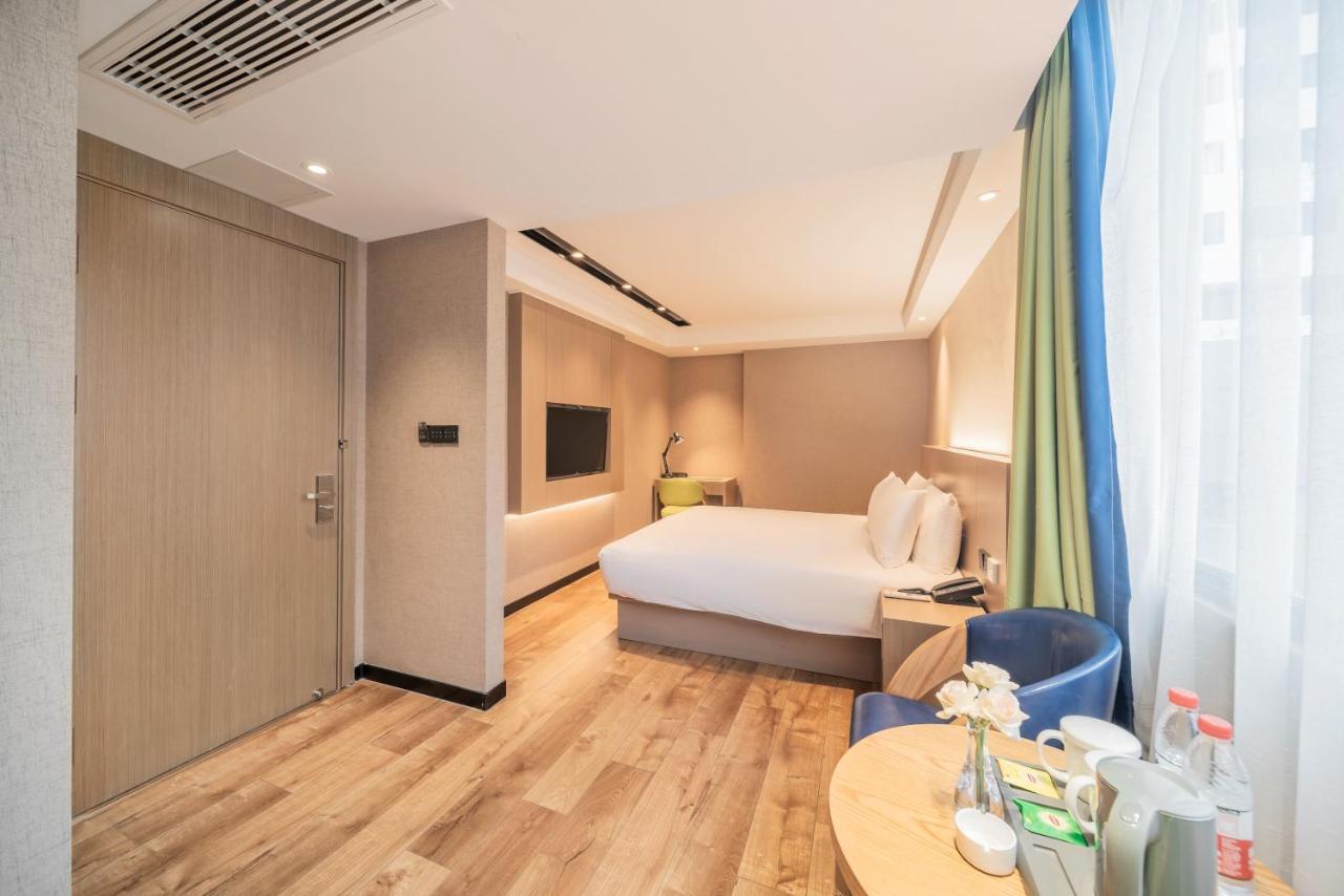 Ibis Styles Fuzhou Wuyi Square Hotel Bagian luar foto