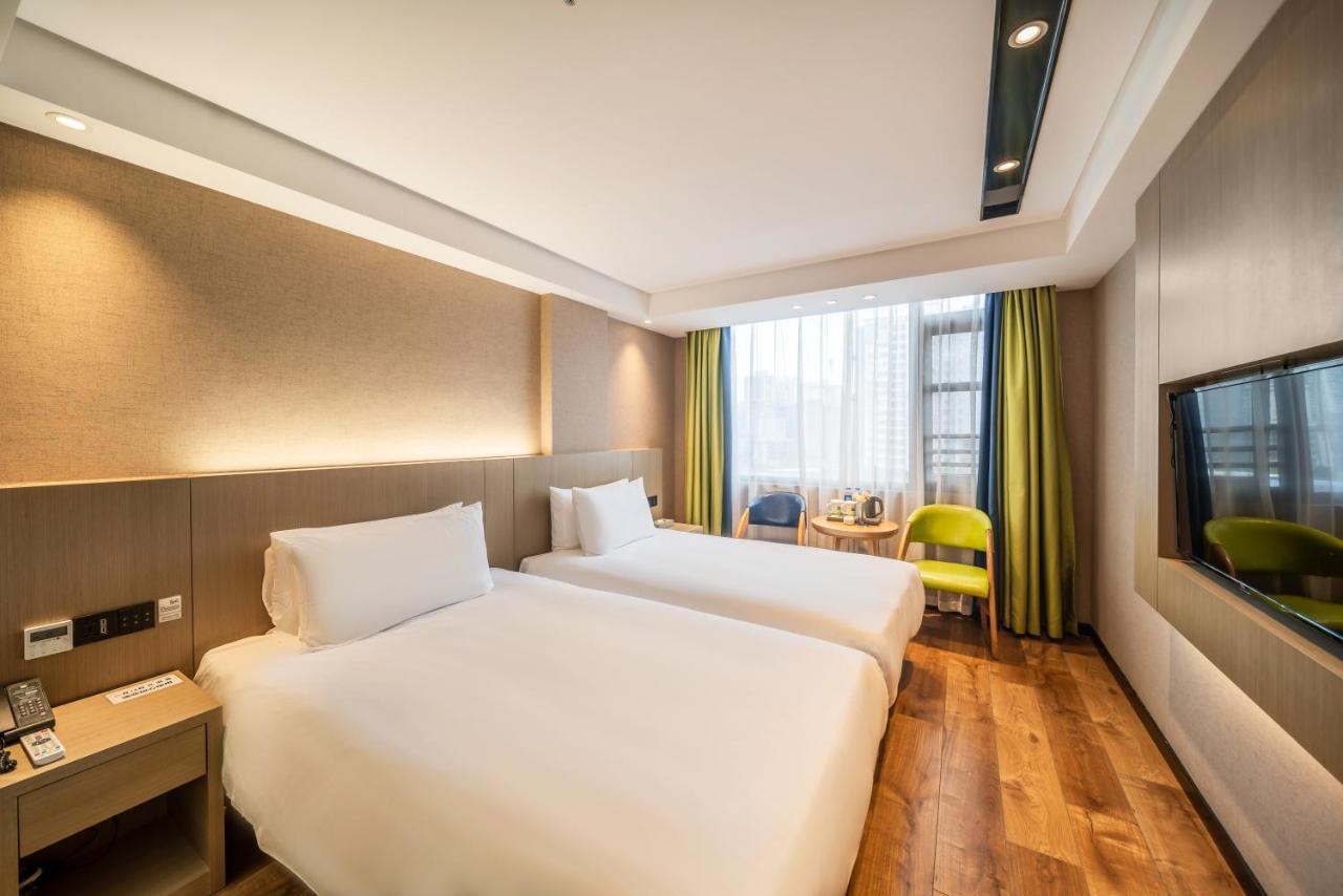 Ibis Styles Fuzhou Wuyi Square Hotel Bagian luar foto