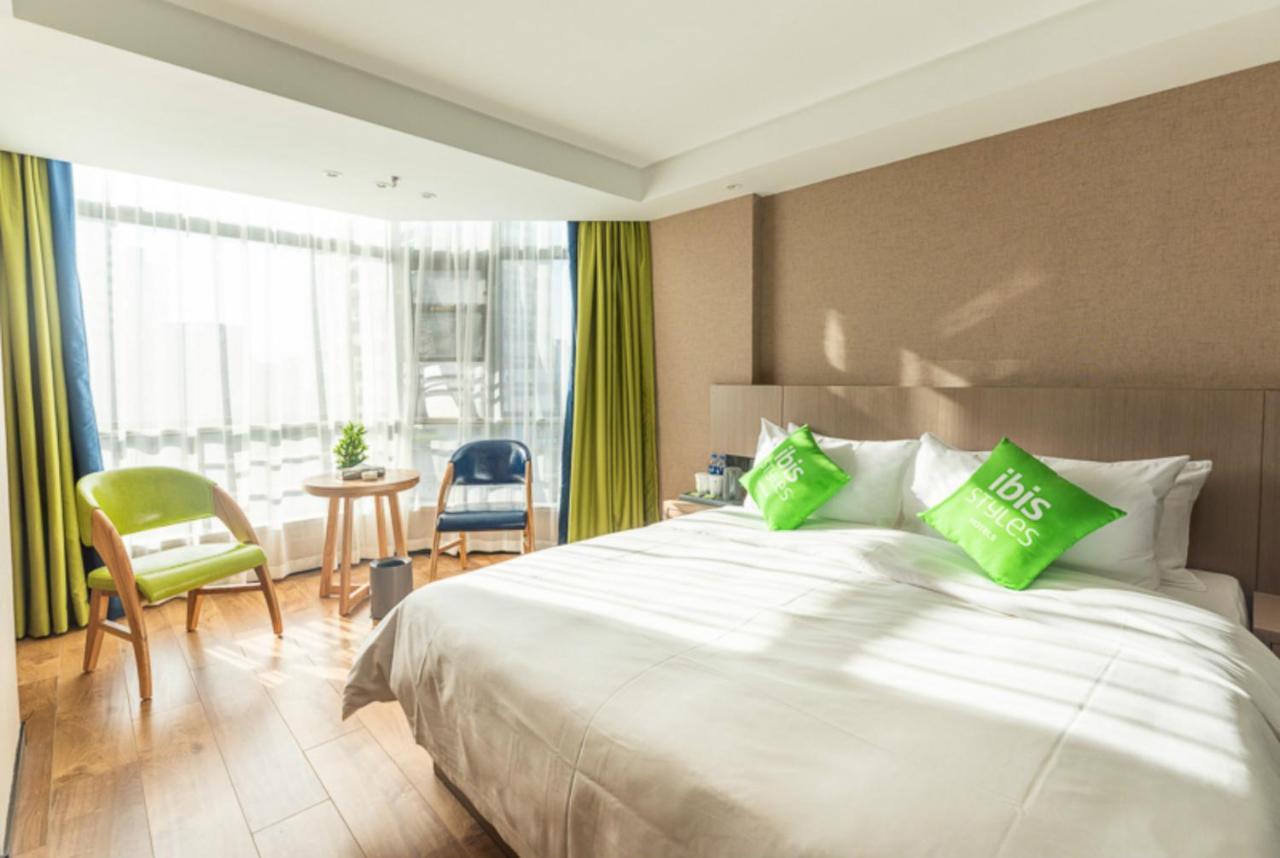 Ibis Styles Fuzhou Wuyi Square Hotel Bagian luar foto