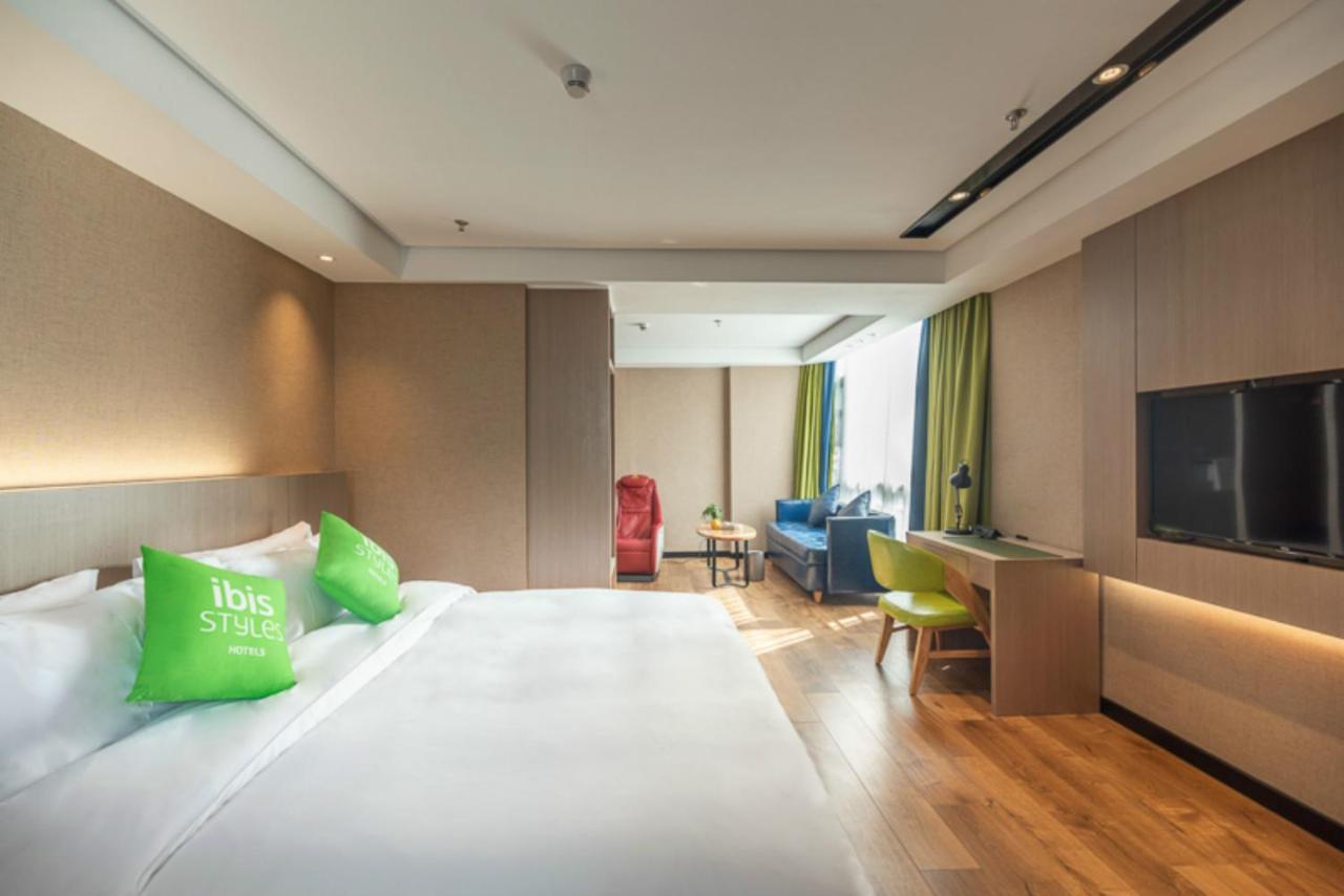 Ibis Styles Fuzhou Wuyi Square Hotel Bagian luar foto
