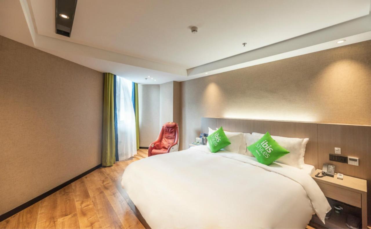 Ibis Styles Fuzhou Wuyi Square Hotel Bagian luar foto