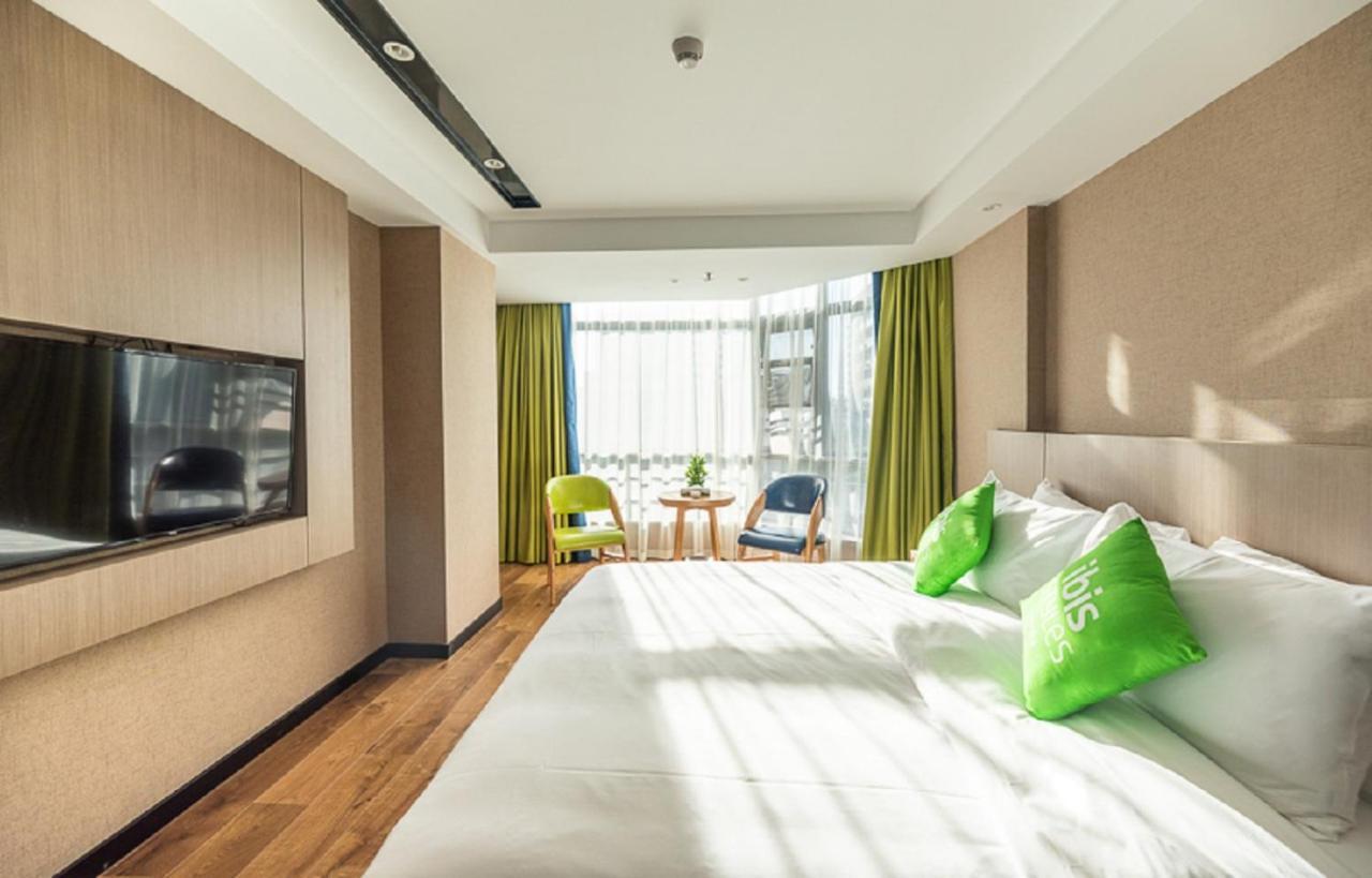 Ibis Styles Fuzhou Wuyi Square Hotel Bagian luar foto